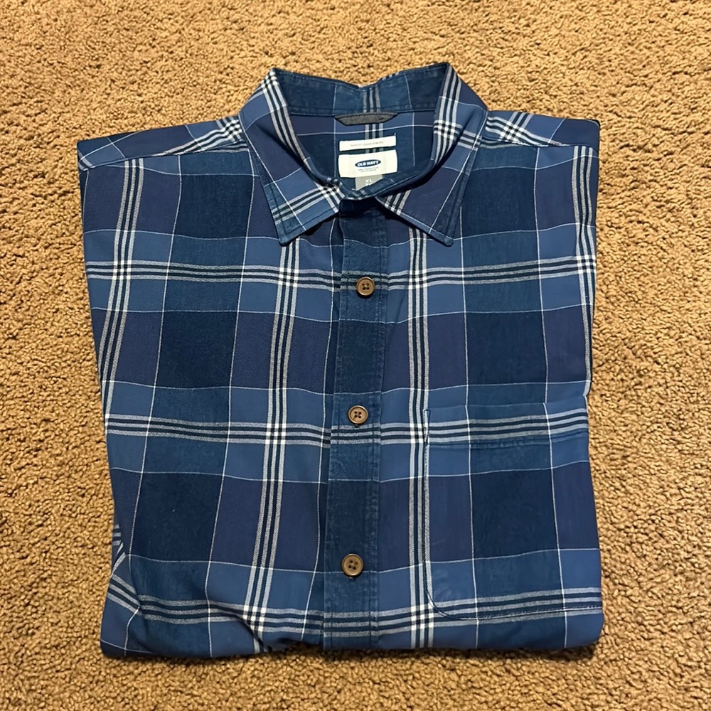 Men’s button down shirt